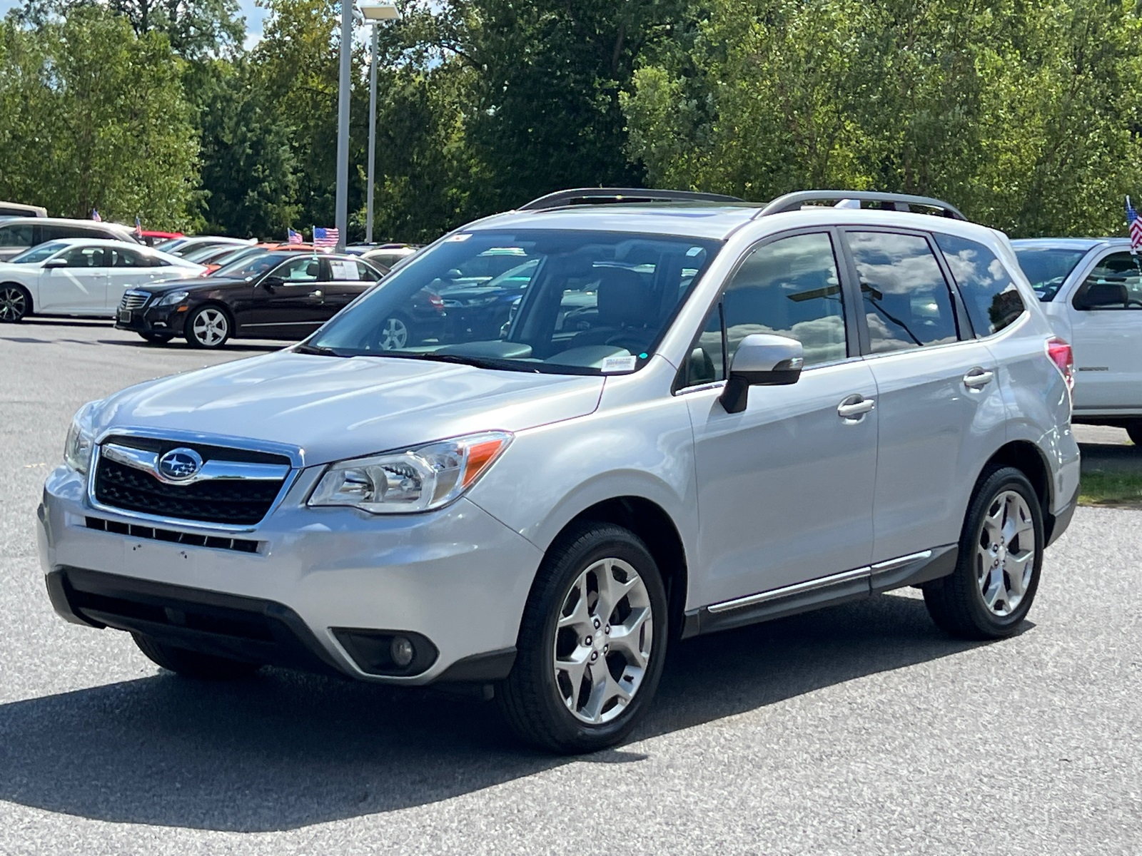 2016 Subaru Forester 2.5i Touring photo 2