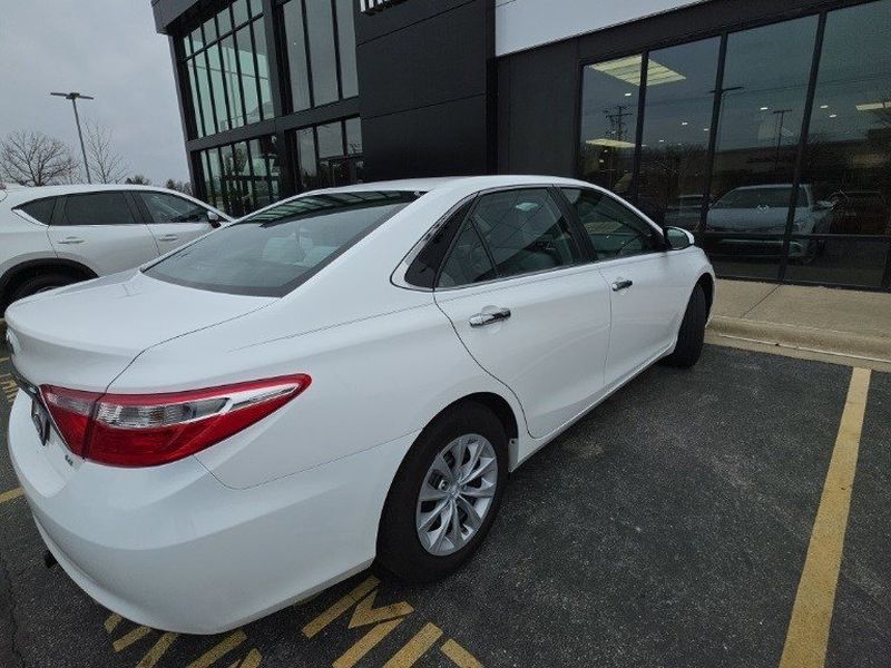 2017 TOYOTA CAMRY - Image 3