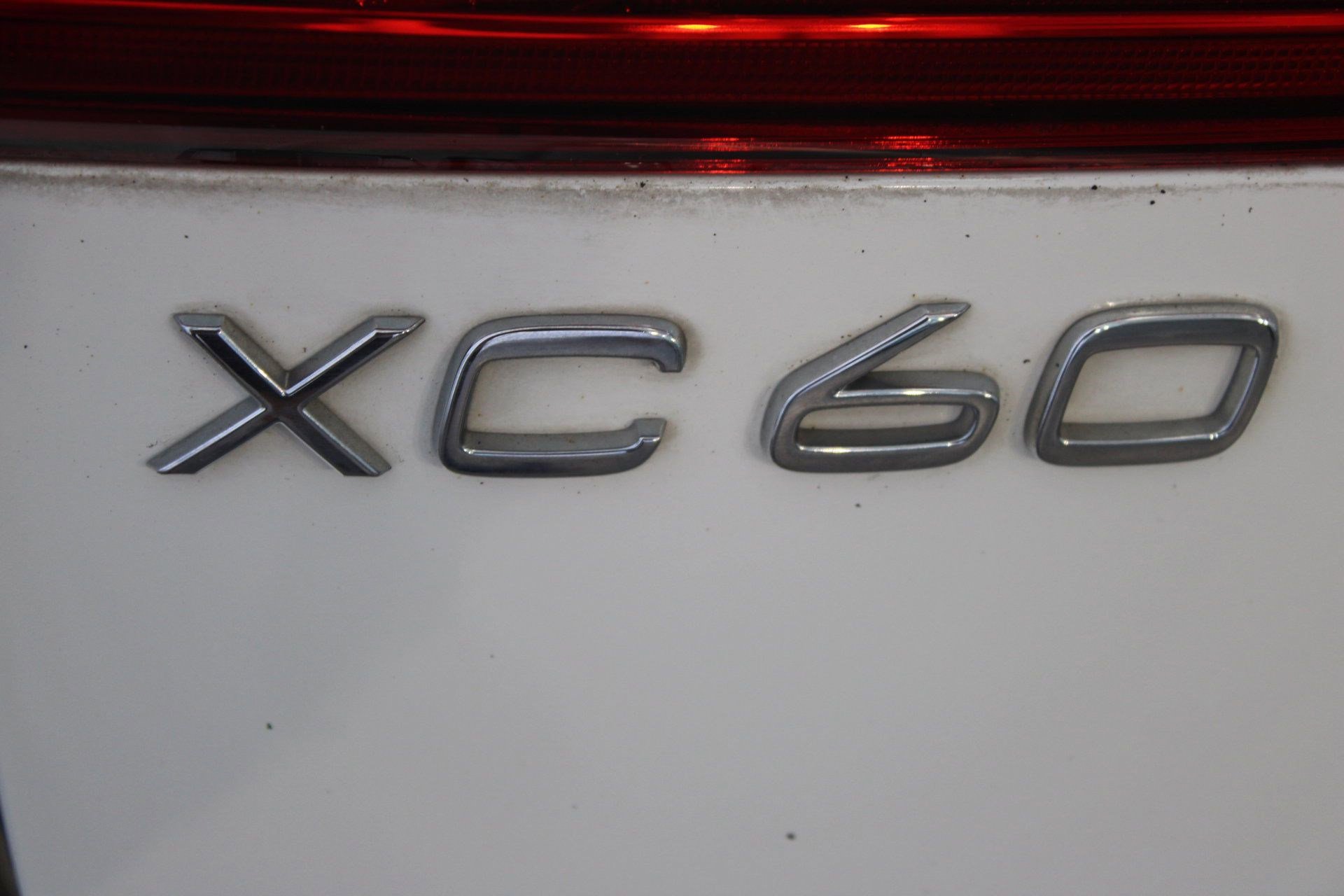 2020 Volvo XC60 T5 Momentum photo 18