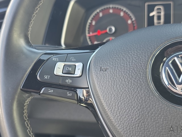 2019 Volkswagen Jetta R-Line photo 14