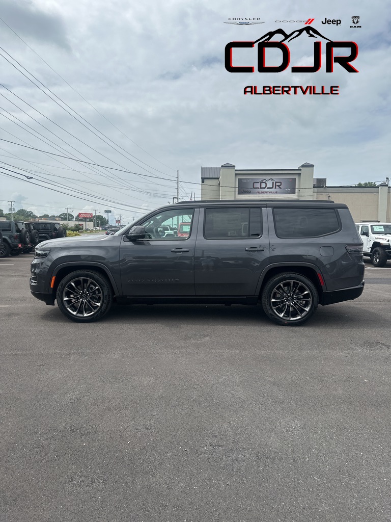 2024 Jeep Grand Wagoneer II photo 2