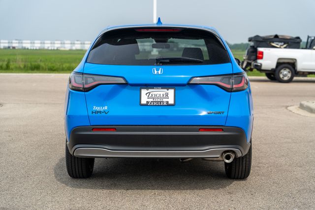 2026 Honda HR-V Sport photo 2