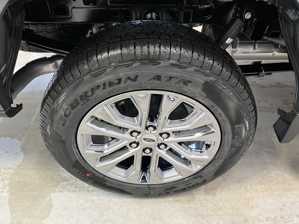 2024 Ford F-150 XLT photo 11