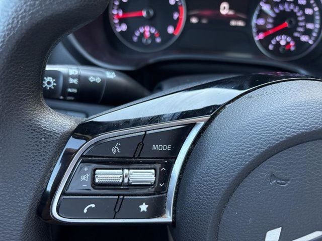 2023 Kia Forte LXS photo 14
