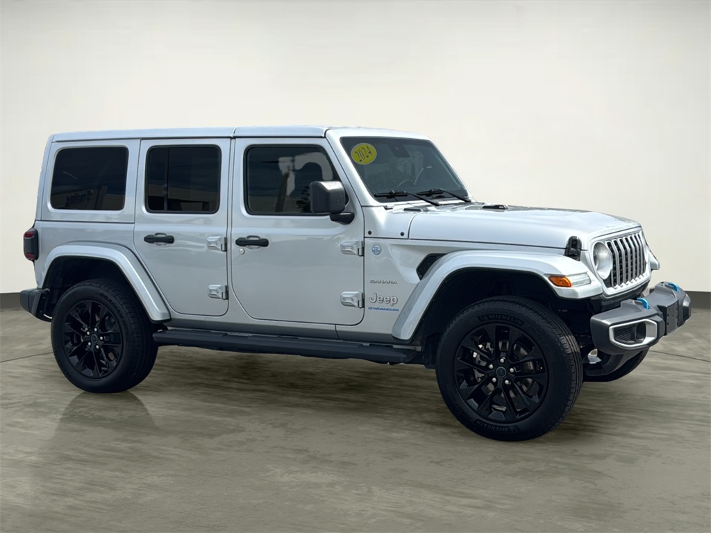 2024 Jeep Wrangler Sahara 4xe photo 13