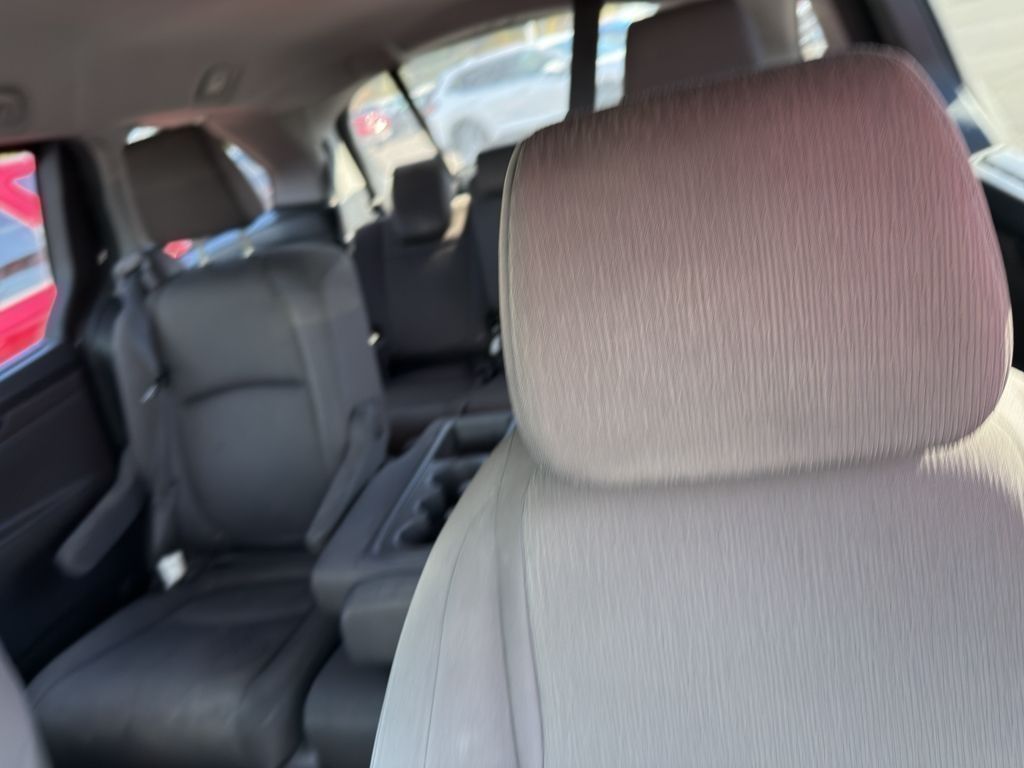 2019 Honda Odyssey EX photo 4