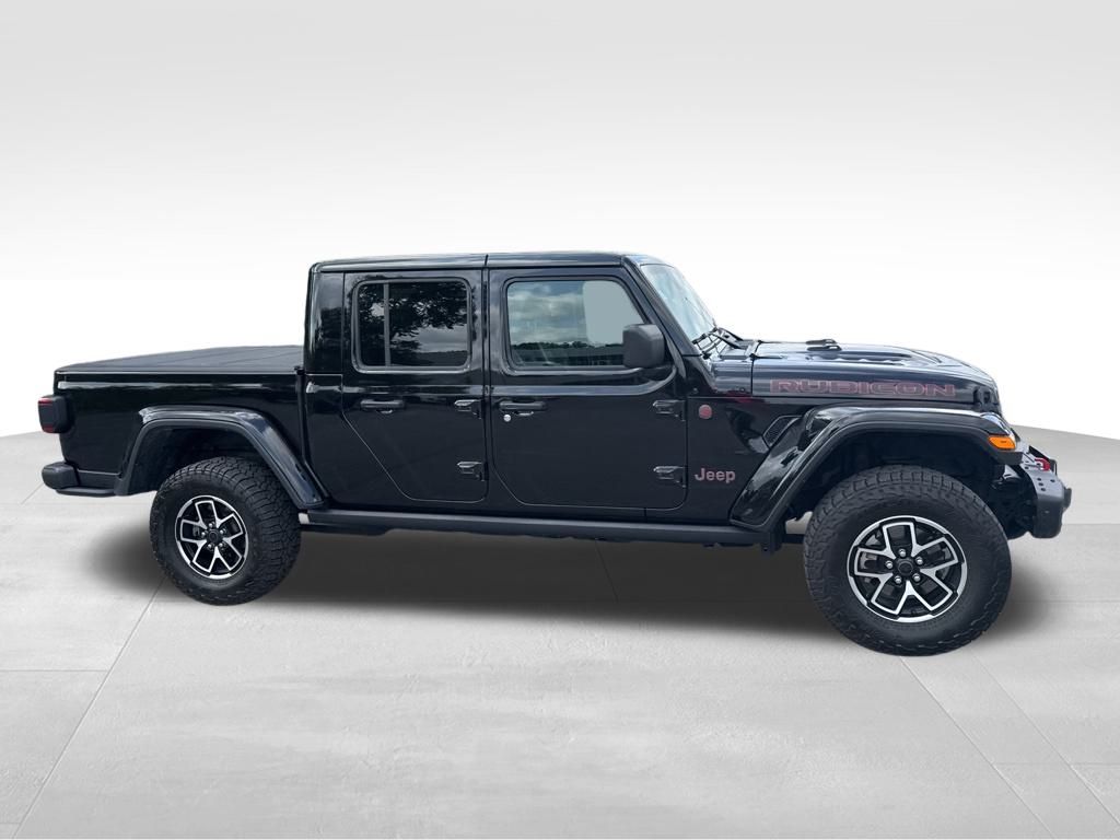 2024 Jeep Gladiator Rubicon photo 2
