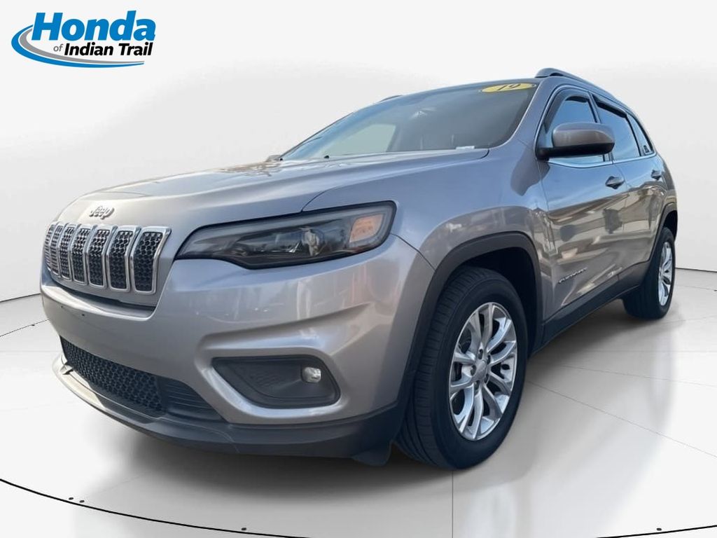 2019 Jeep Cherokee Latitude's photo