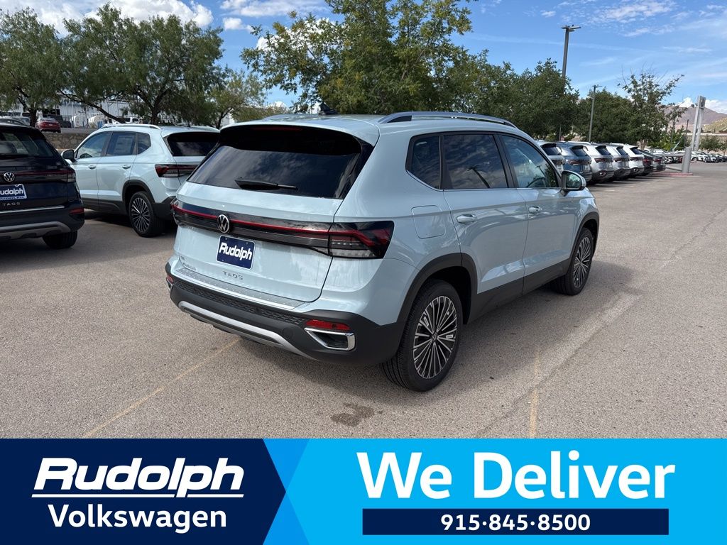 2025 Volkswagen Taos SE photo 4
