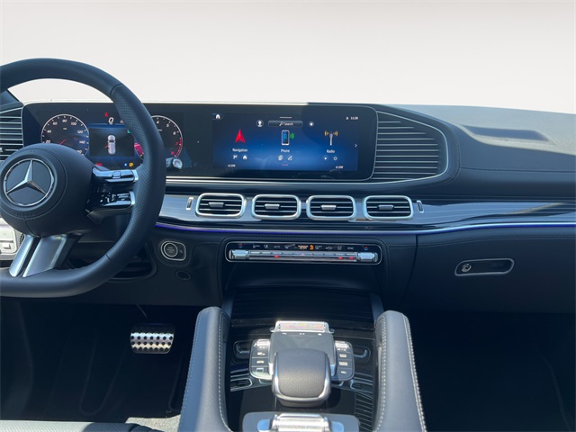 2025 Mercedes Benz GLS 580 4MATIC photo 10