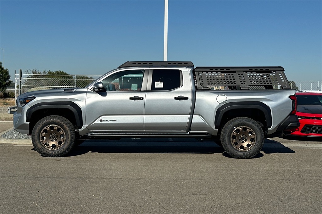 2025 Toyota Tacoma Trailhunter photo 7