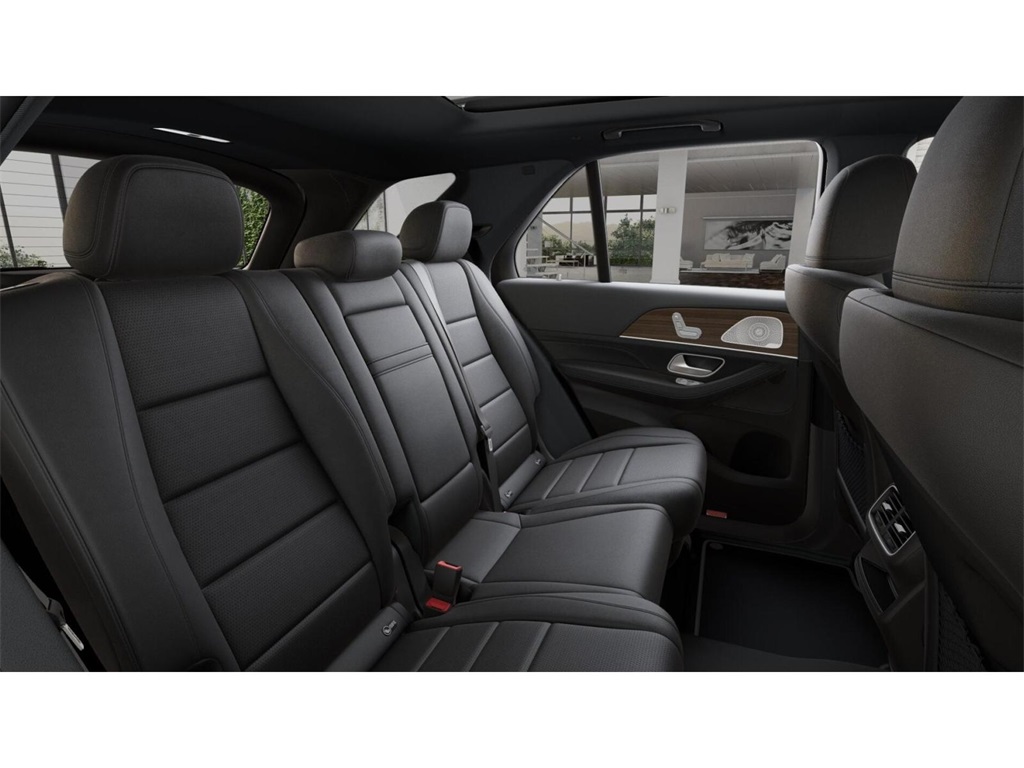 2026 Mercedes Benz GLE 350 4MATIC photo 4