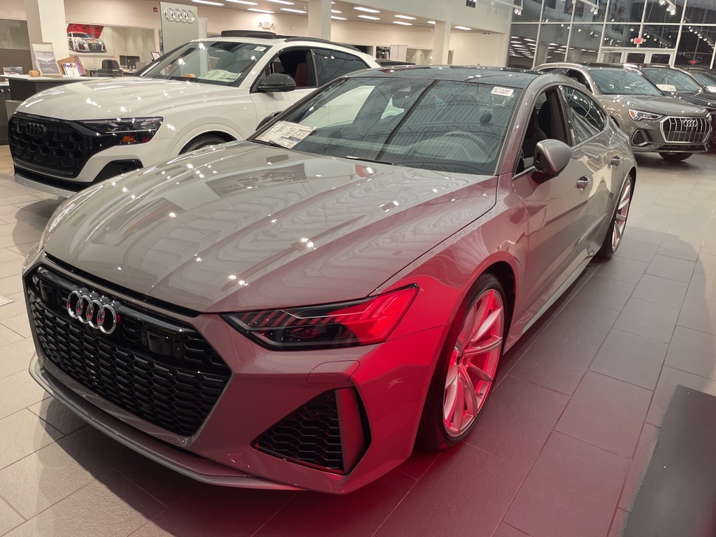 2025 Audi RS 7 Base's photo