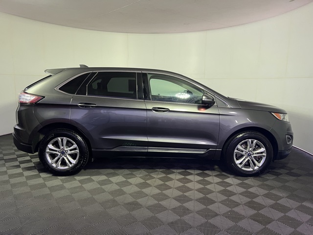2018 Ford Edge SEL photo 9