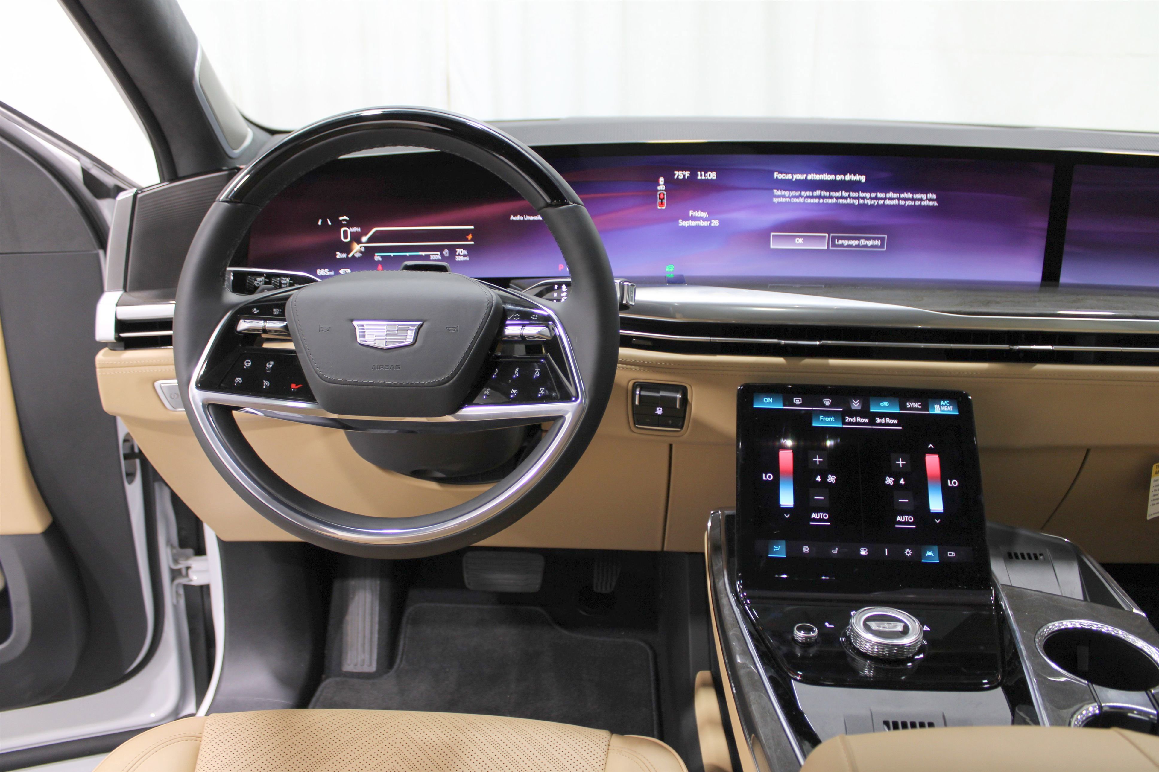 2025 Cadillac Escalade IQ Luxury photo 2