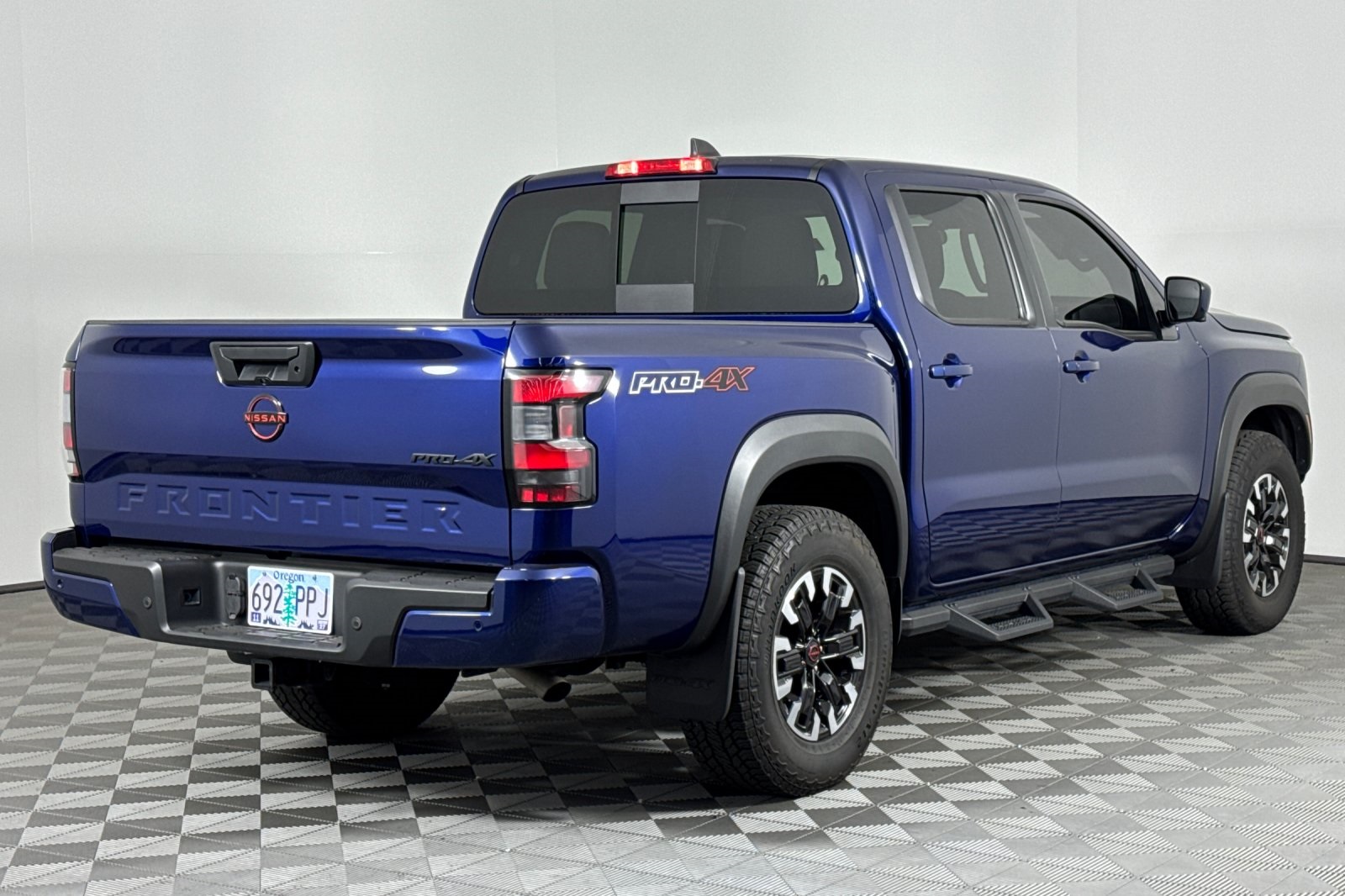 2023 Nissan Frontier PRO-4X photo 4