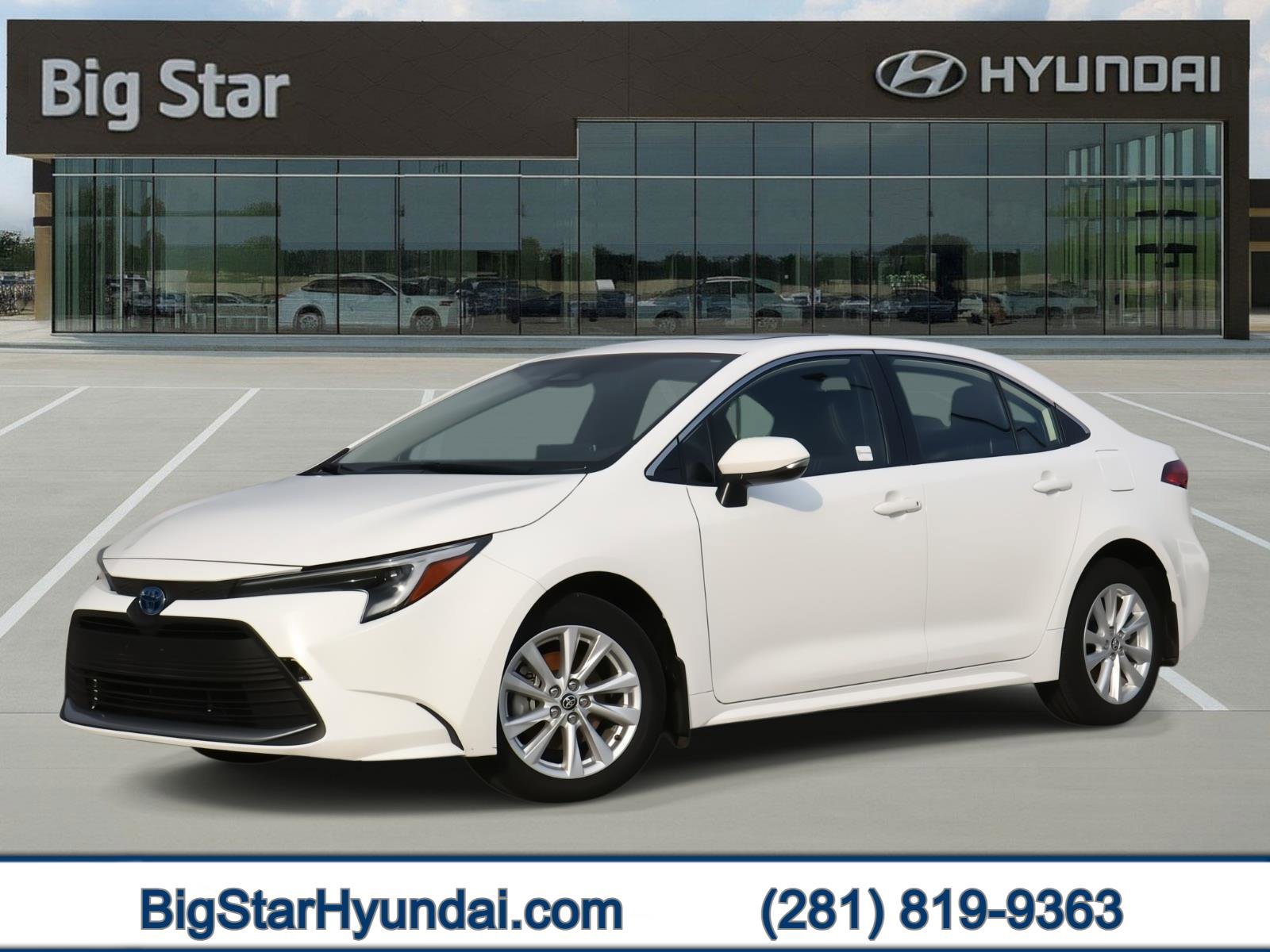 2024 Toyota Corolla XLE's photo