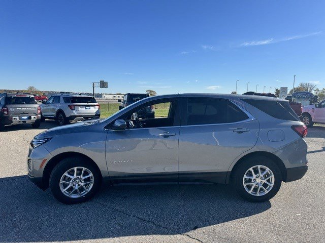 2023 Chevrolet Equinox LT photo 4