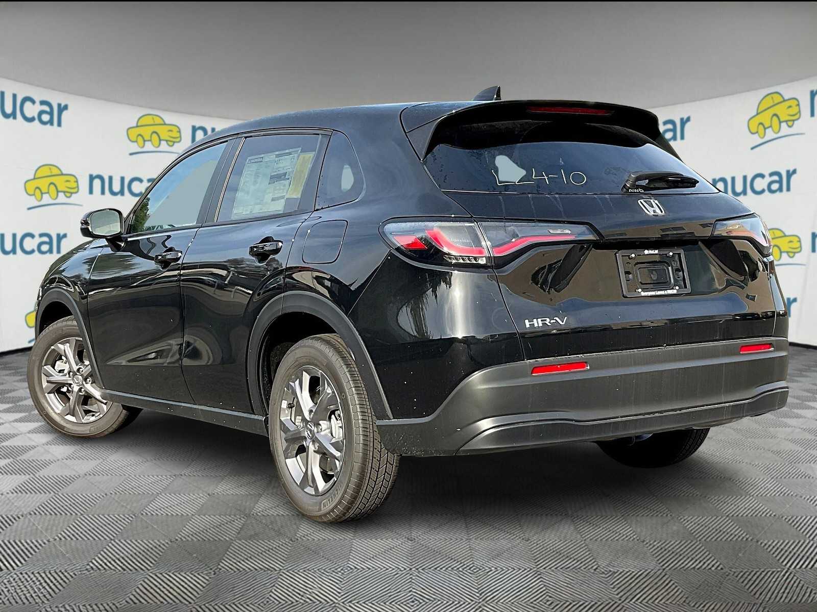 2026 Honda HR-V LX photo 4
