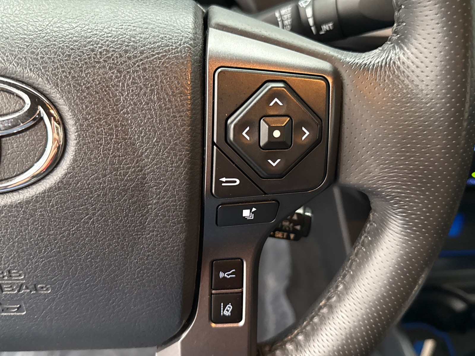 2019 Toyota Tacoma TRD Pro Double Cab V6 photo 25