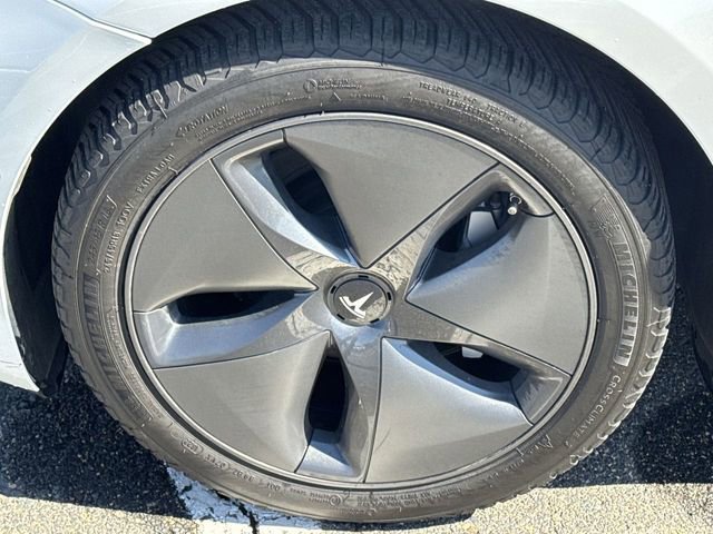 2018 Tesla Model 3 Long Range photo 25