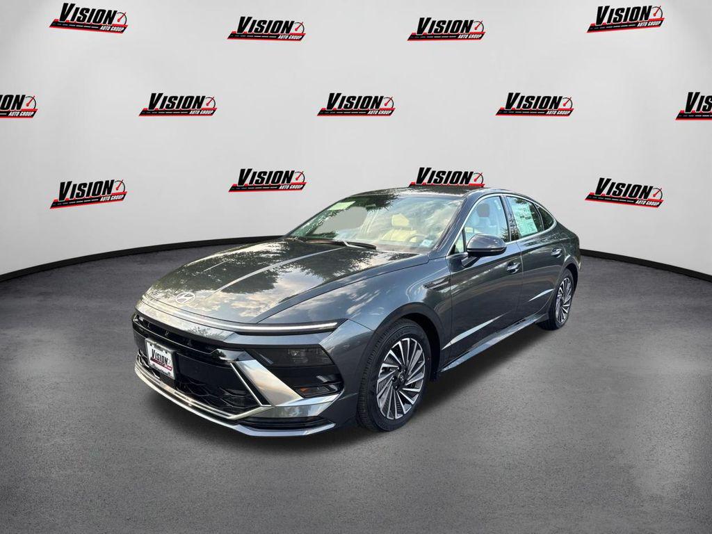 2025 Hyundai Sonata Hybrid SEL's photo