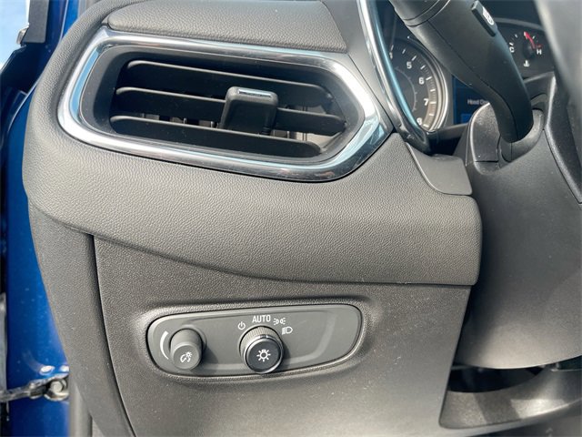 2022 Chevrolet Equinox LT photo 3