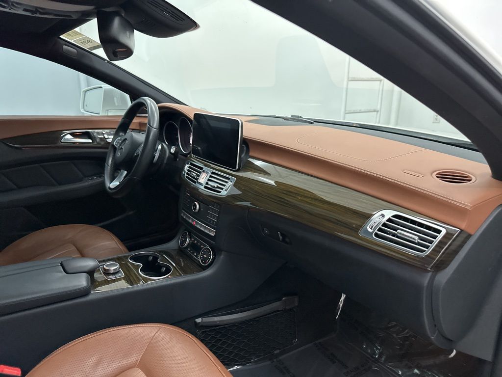 2016 Mercedes Benz CLS 400 photo 26