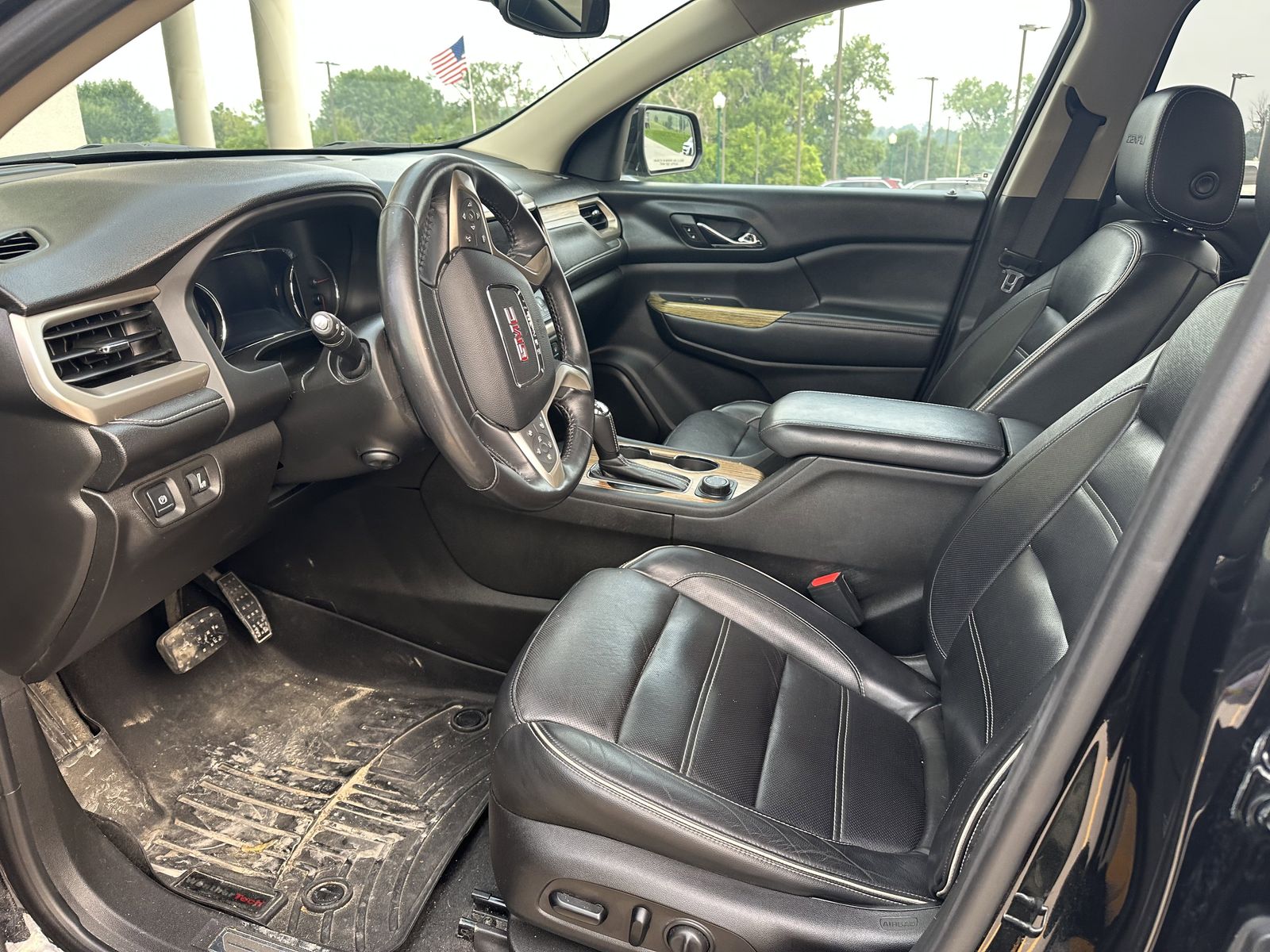2017 Gmc Acadia Denali photo 4