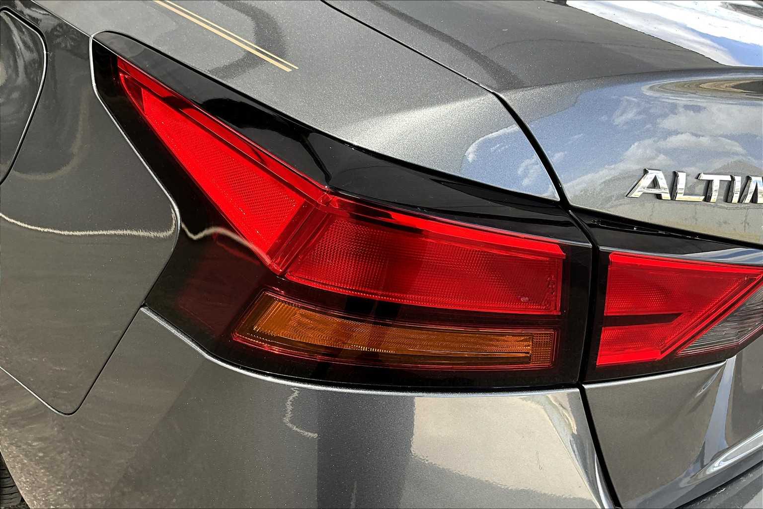 2022 Nissan Altima 2.5 SV photo 27
