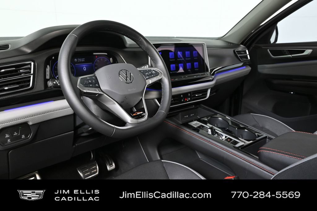 2024 Volkswagen Atlas Peak Edition SE Technology photo 4