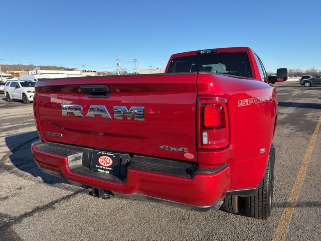 2026 Ram 3500 Big Horn photo 3