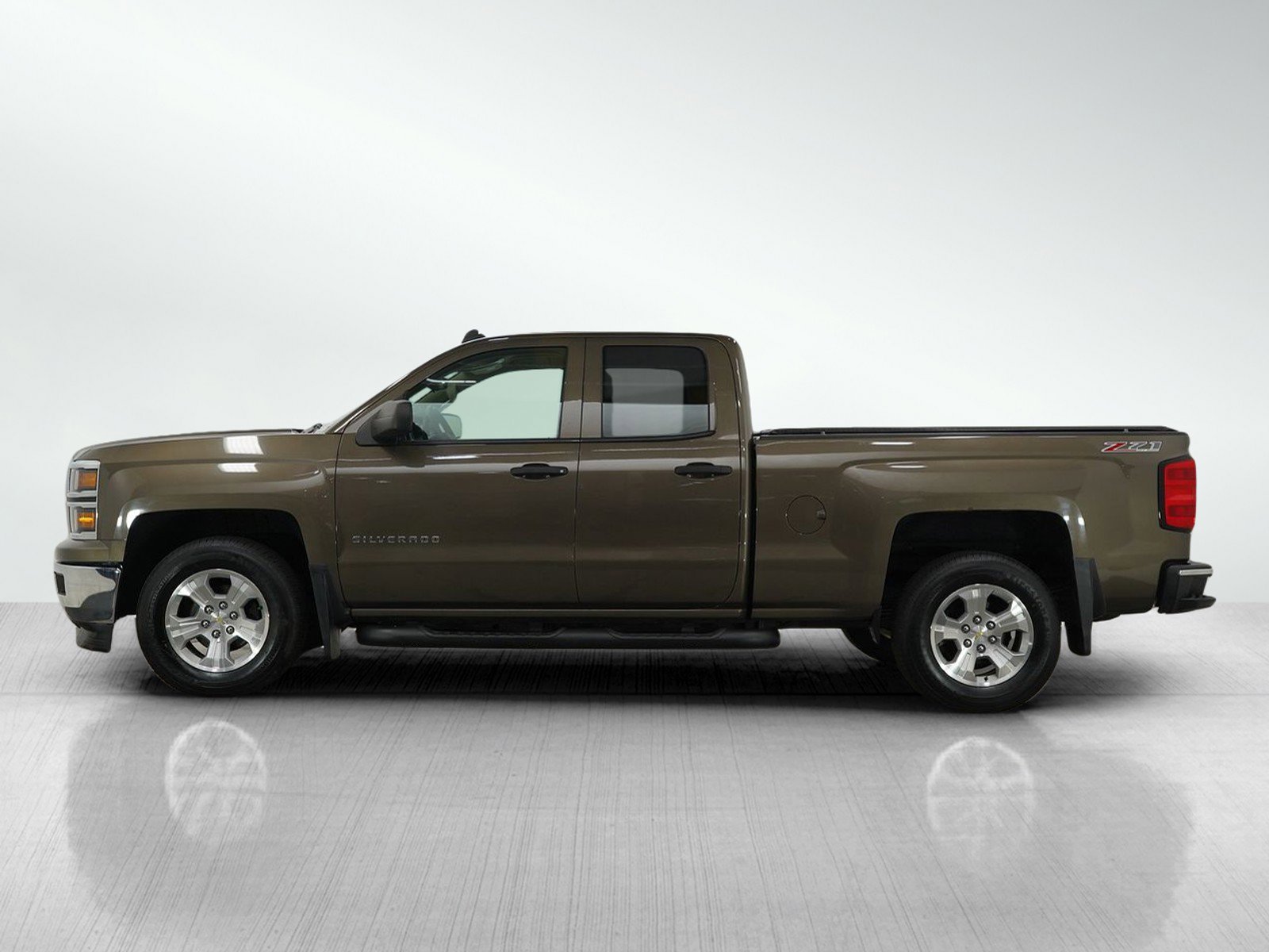 Used 2014 Chevrolet Silverado 1500 2LT with VIN 1GCVKREC8EZ191368 for sale in Bloomington, Minnesota