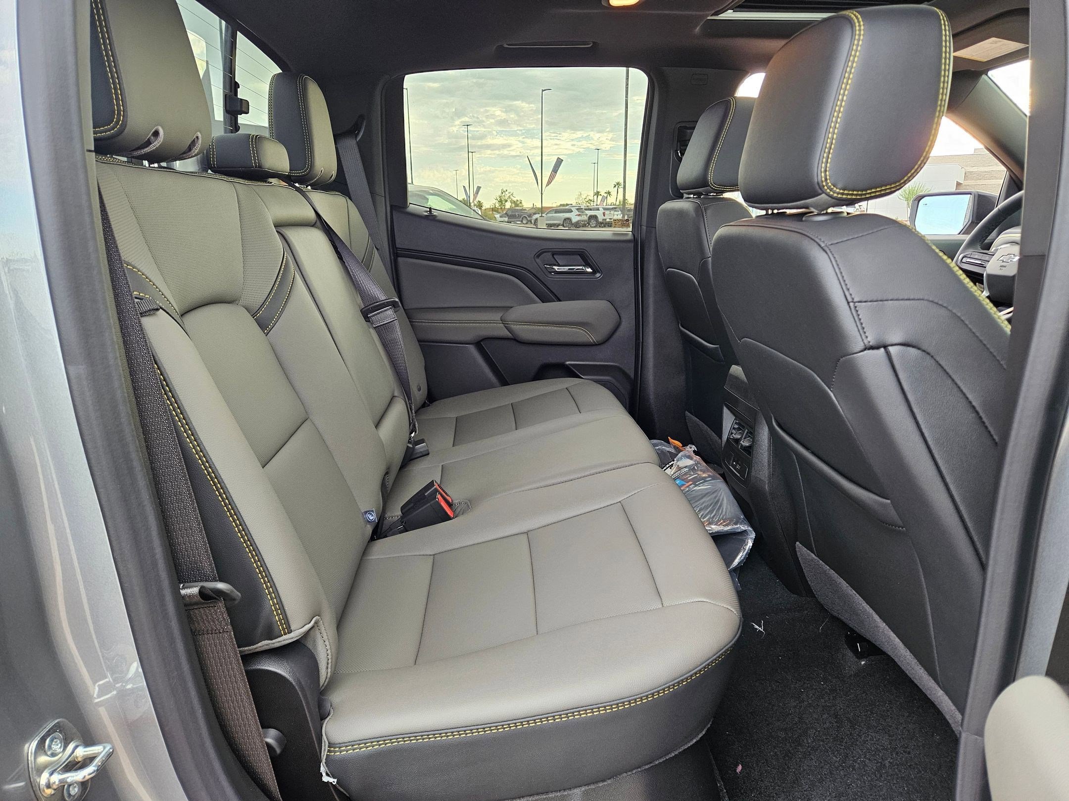 2026 Chevrolet Colorado ZR2 photo 17