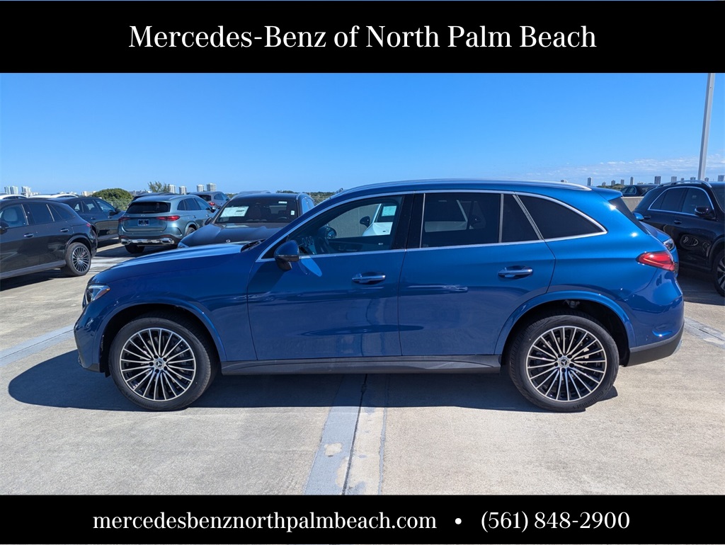 2026 Mercedes Benz GLC 300 photo 3