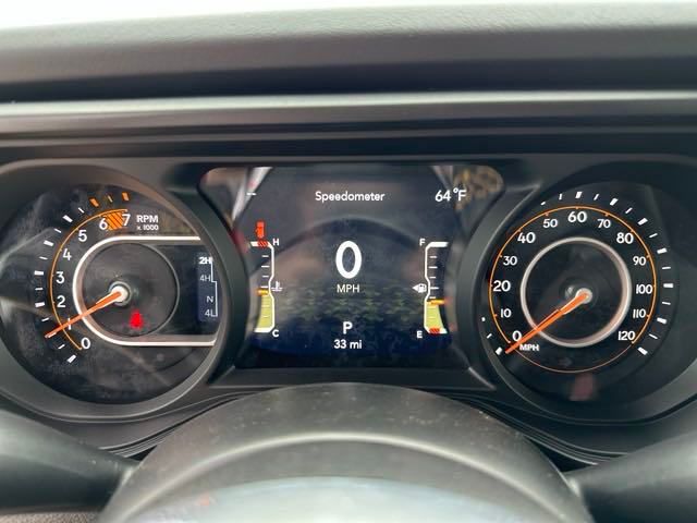 2024 Jeep Wrangler Sahara photo 14