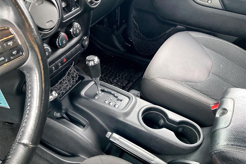 2016 JEEP WRANGLER - Image 13