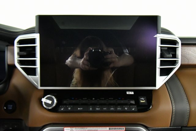 2025 Toyota Tundra 1794 Edition photo 3