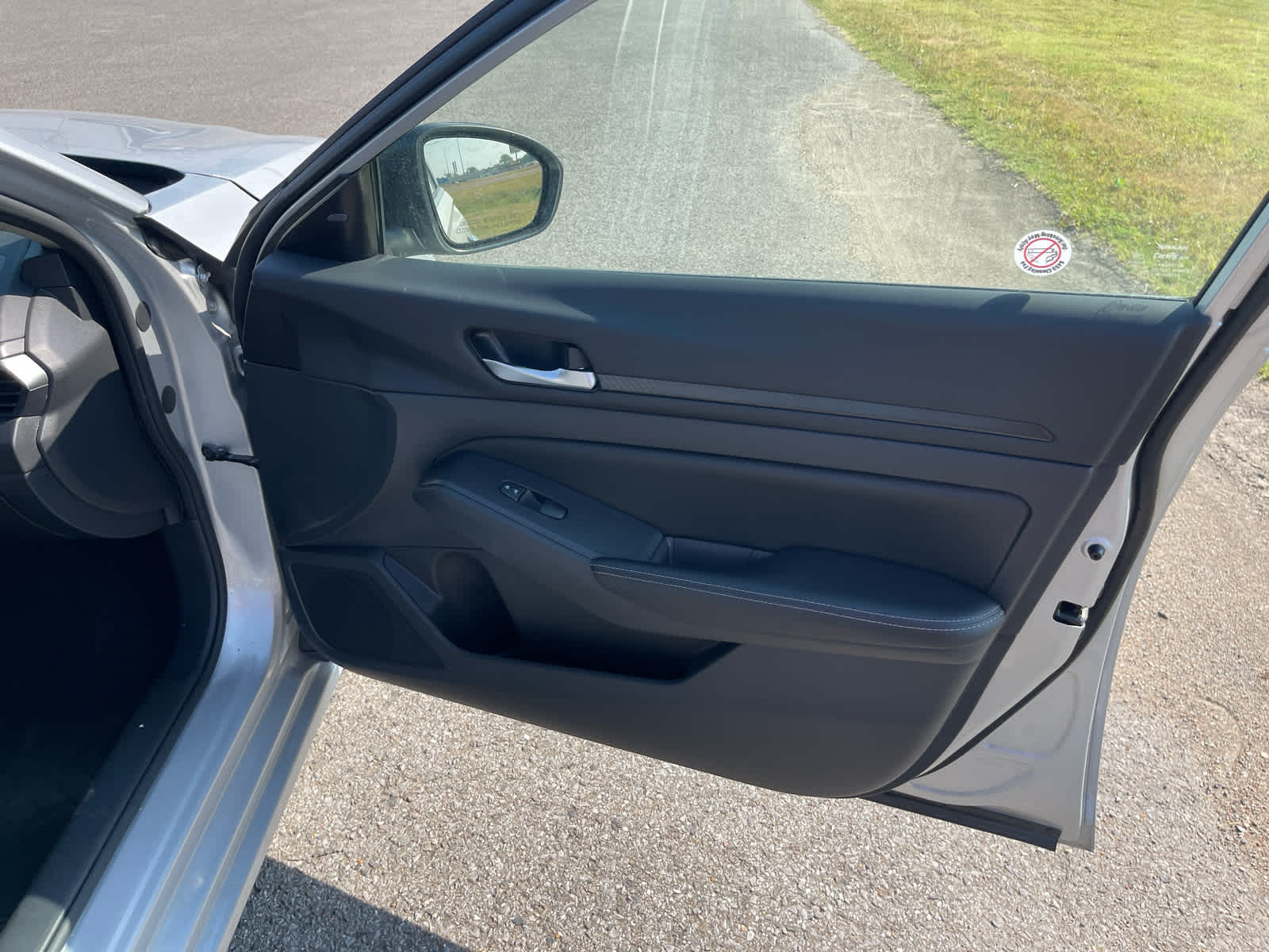 2024 Nissan Altima 2.5 SV photo 21