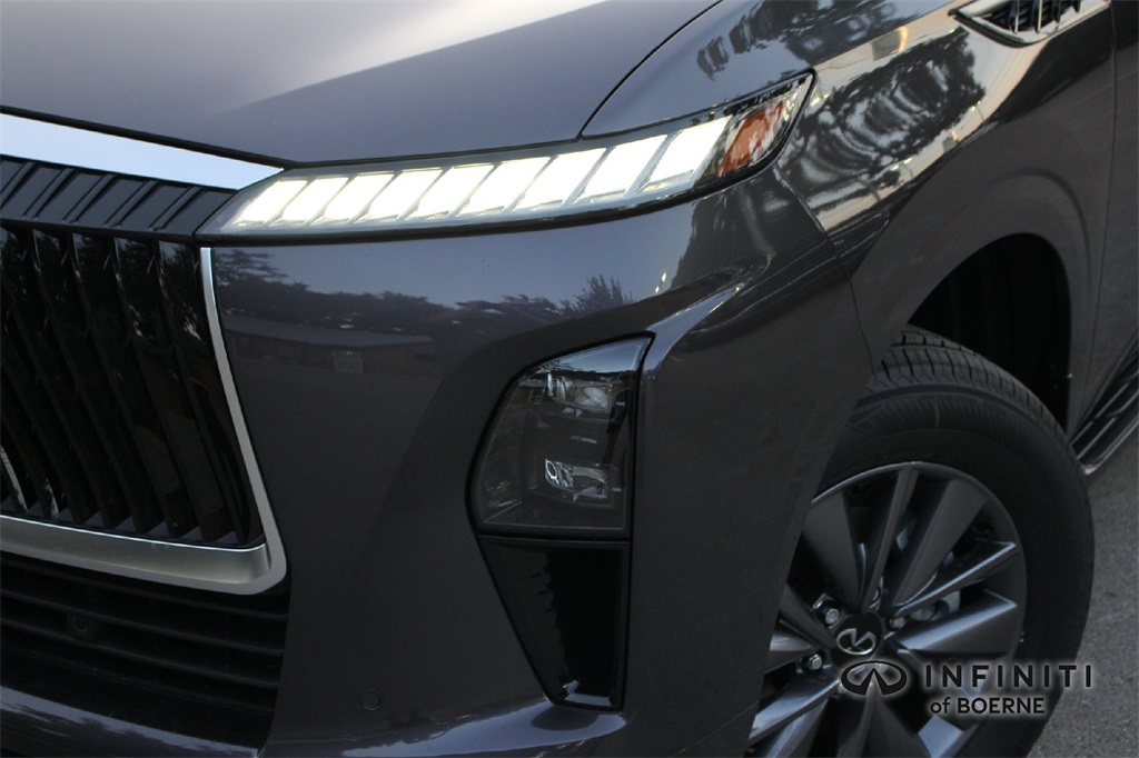 2026 Infiniti QX80 Pure photo 2