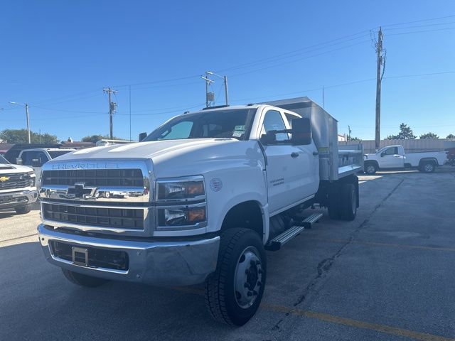 2024 Chevrolet Silverado 4500 Medium Duty Chassis Cab Work Truck's photo