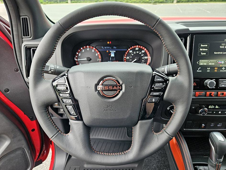 2025 Nissan Frontier Crew Cab PRO-4X photo 23