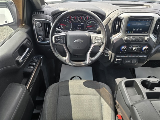 2019 Chevrolet Silverado 1500 RST photo 3