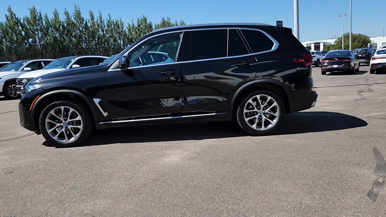 2025 Bmw X5 xDrive40i photo 2
