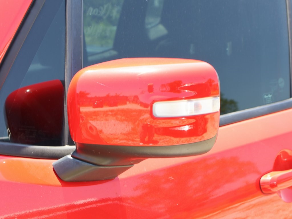 2020 Jeep Renegade Altitude photo 3