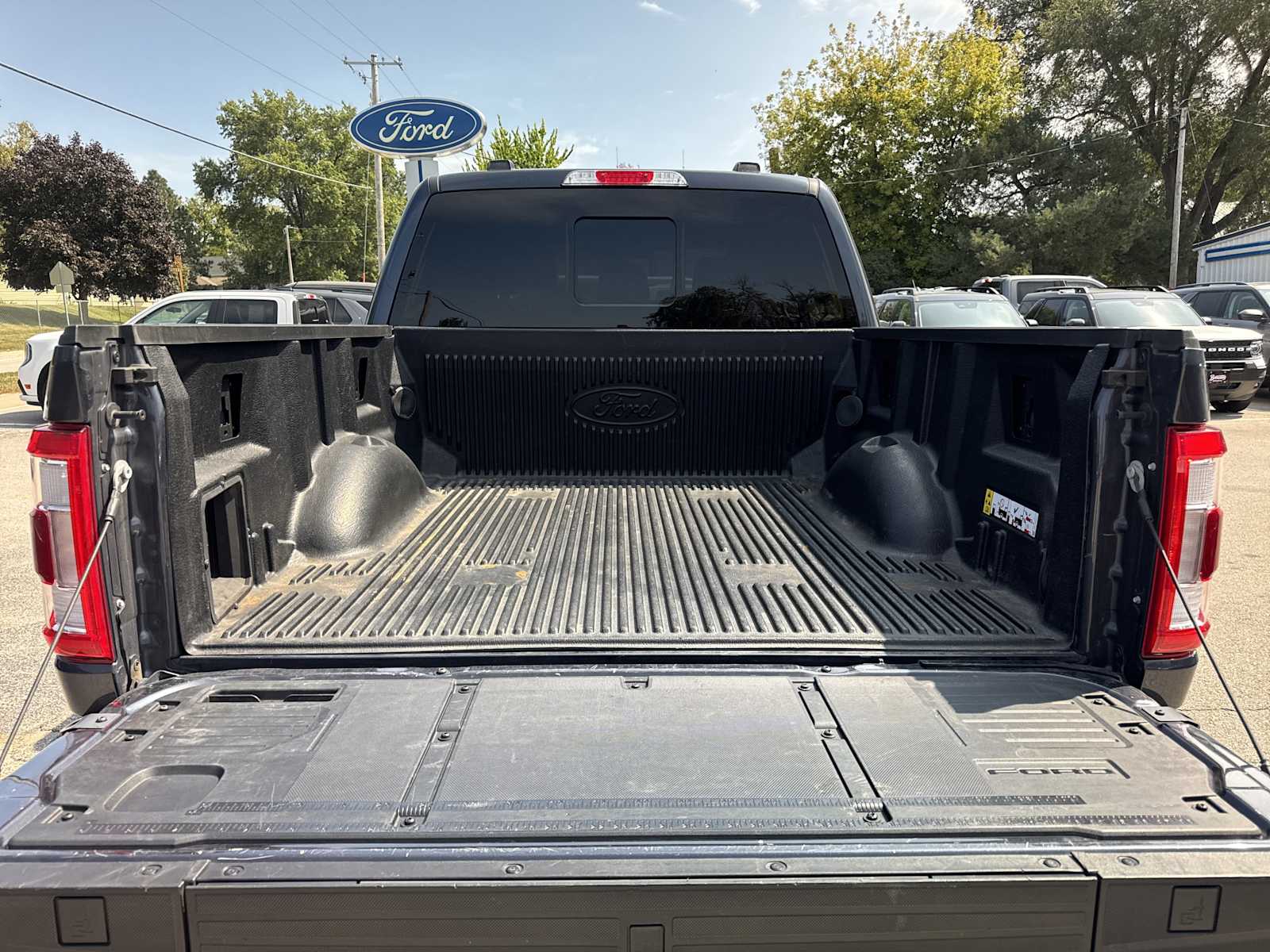 2022 Ford F-150 Lariat photo 10