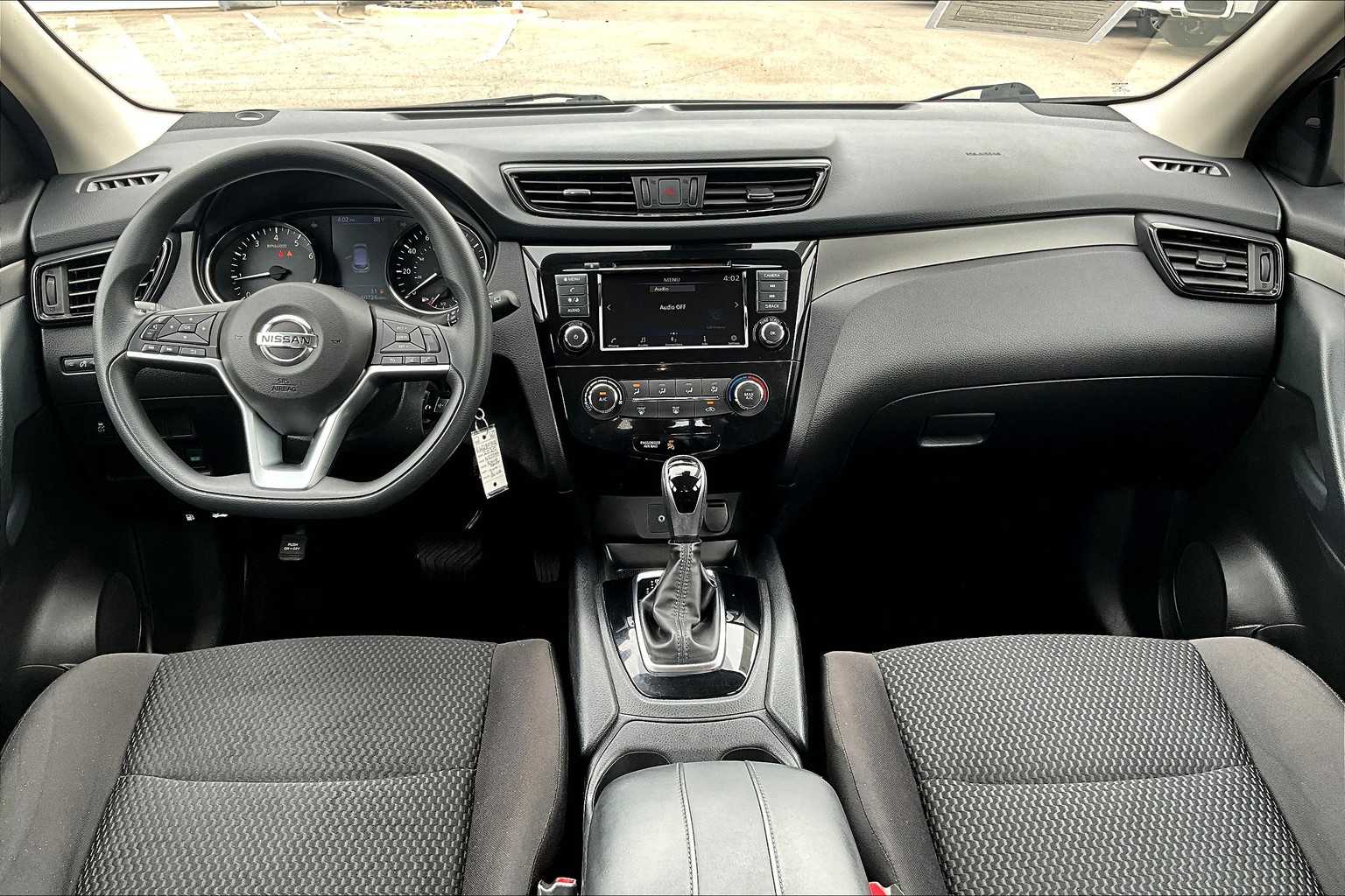 2020 Nissan Rogue Sport S photo 10