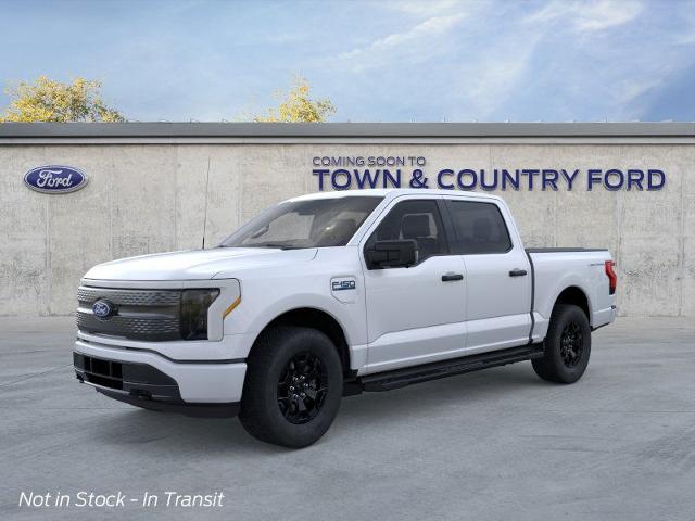 2025 Ford F-150 Lightning XLT photo 16