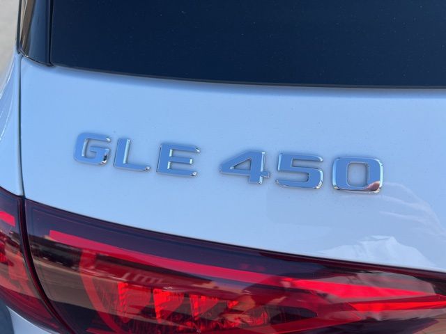2023 Mercedes Benz GLE 450 4MATIC photo 3