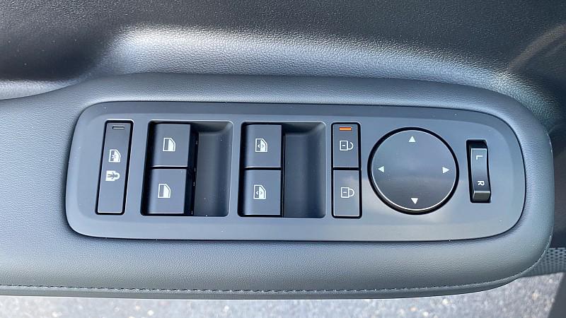 2026 Hyundai Santa Fe SEL photo 31